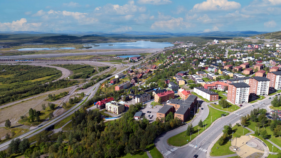 Flygbild över Kiruna, tagen bara veckor innan flytt av stadens centrum.