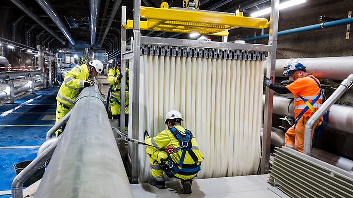 Heriksdal, montage av membranfilter i filterhallen 200610