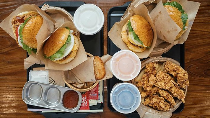 Takeaway-mat i förpackningar